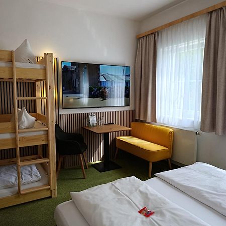 Familienhotel Nahe Der Therme Erding Eksteriør billede